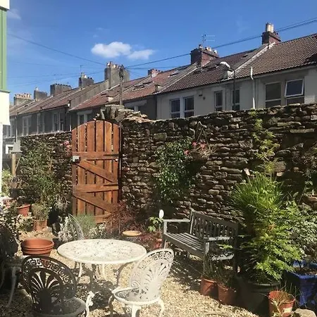 Bright And Cosy One Bedroom Flat In Montpelier *
